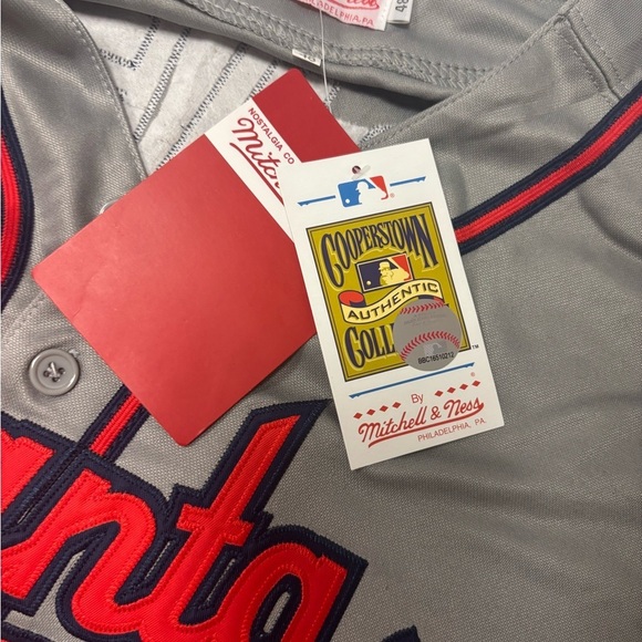 Mitchell & Ness Cooperstown Collection Chipper Jones Jersey-Size XL-Braves 1995 - Picture 6 of 10